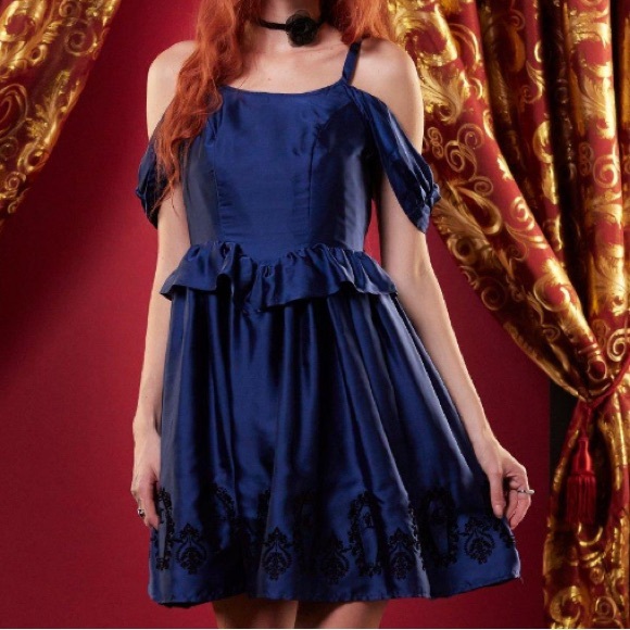 Hot Topic Dresses & Skirts - Interview With A Vampire‎ Claudia Lace-Up Dress Hot Topic Halloween Cosplay